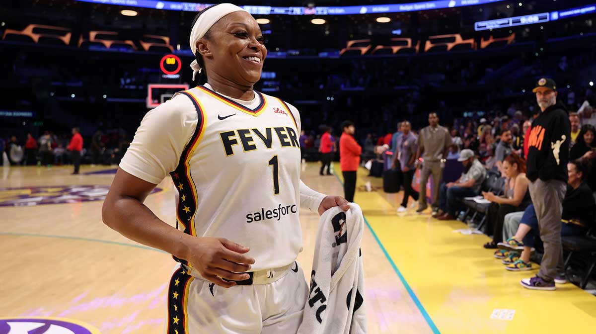 Indiana Fever guard Odyssey Sims (1) celebrates after defeating the Los Angeles Sparks 76-75 at Crypto.com Arena.