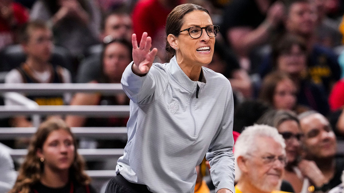 Indiana Fever head coach Stephanie White yells at her team Saturday, Aug. 9, 2025, during a game between the Indiana Fever and the Chicago Sky at Gainbridge Fieldhouse in Indianapolis.