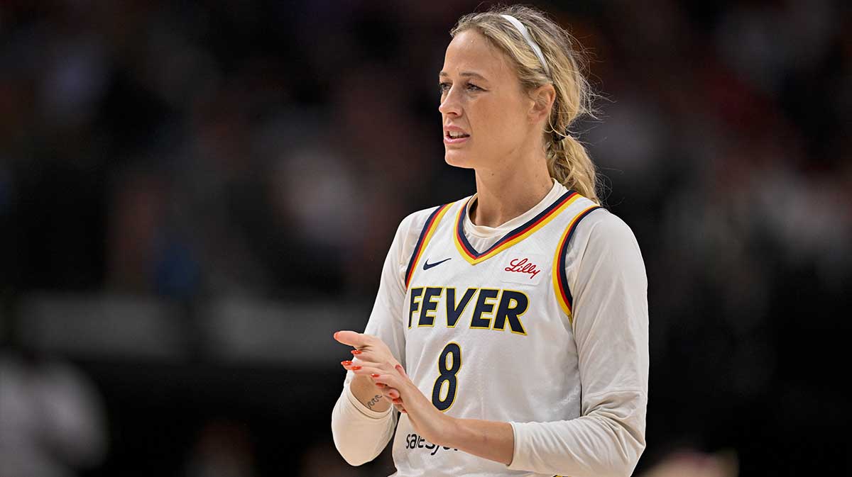 Indiana Fever guard Sophie Cunningham (8) in action during the game between the Dallas Wings and the Indiana Fever.