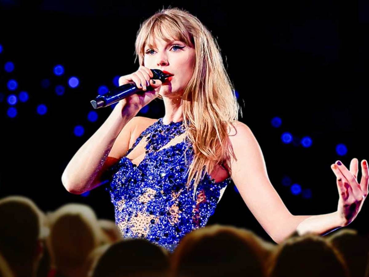 Is Taylor Swift headlining Super Bowl 2026? Here's the clues