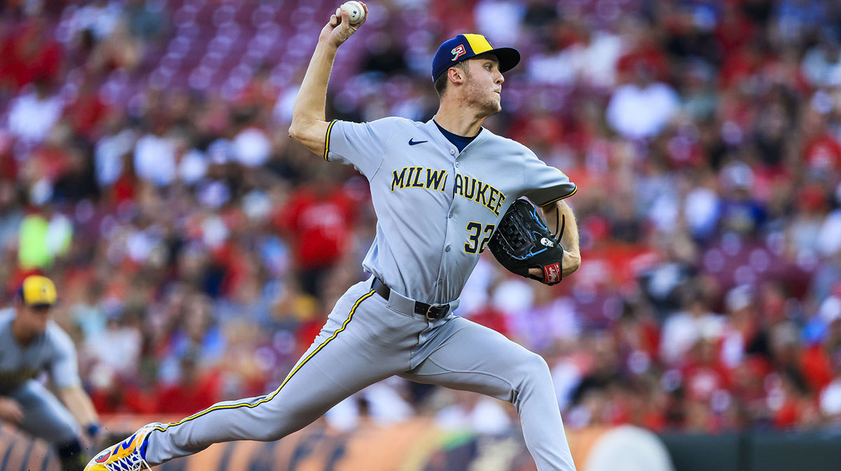 Aug 15, 2025; Cincinnati, Ohio, USA; Milwaukee Brewers starting pitcher Jacob Misiorowski (32) pitches against the Cincinnati Reds in the first inning at Great American Ball Park. 