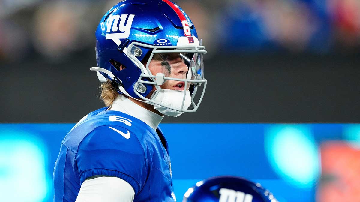 New York Giants quarterback Jaxson Dart (6) is shown during the first quarter, Thursday, August 21, 2025, in East Rutherford.