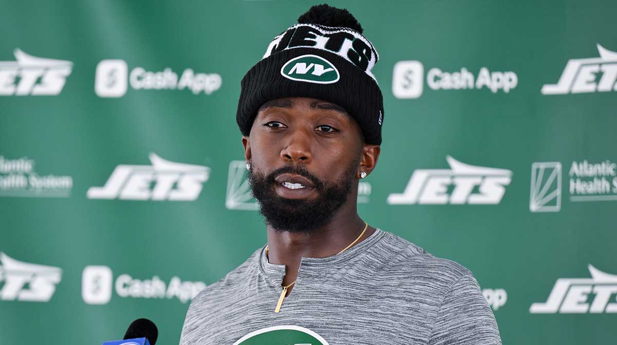 New York Jets quarterback Tyrod Taylor (2) speaks to the media during training camp at Atlantic Health Jets Training Center.