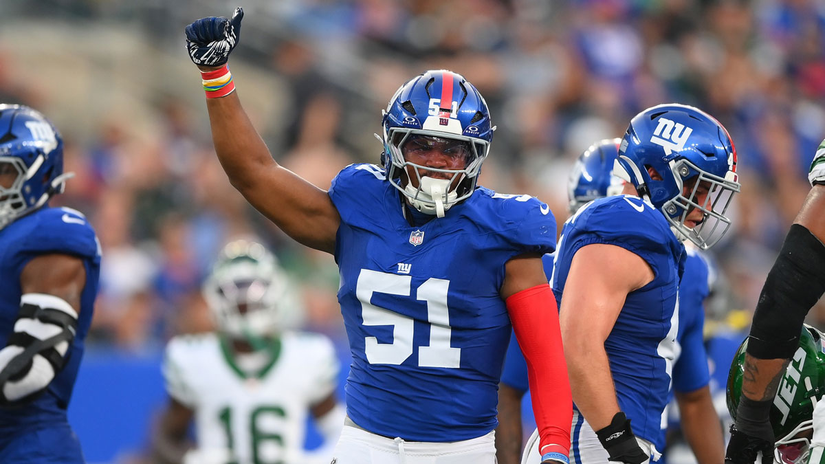 New York Giants linebacker Abdul Carter (51) reacts to a play against the New York Jets during the first half at MetLife Stadium.