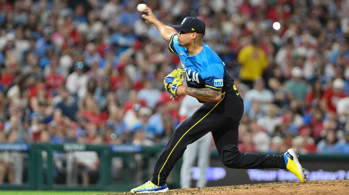 Philadelphia Phillies pitcher Jhoan Duran (59) pitches against the Washington Nationals during the ninth inning at Citizens Bank Park.