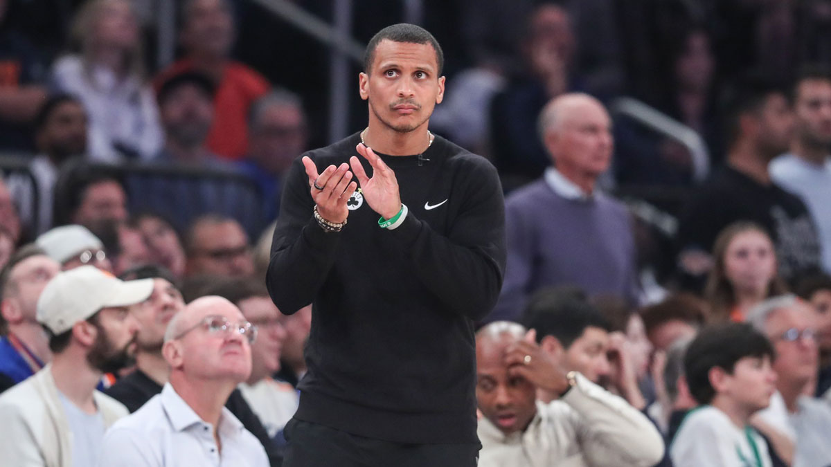 Boston Celtics head coach Joe Mazzulla applauds in the first quarter during game three of the second round for the 2025 NBA Playoffs against the New York Knicks at Madison Square Garden.
