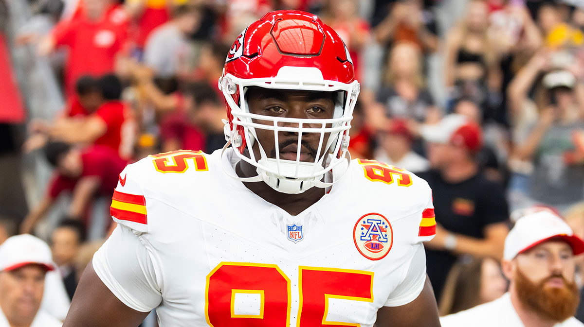 Kansas City Chiefs defensive tackle Chris Jones (95) against the Arizona Cardinals during a preseason NFL game at State Farm Stadium.