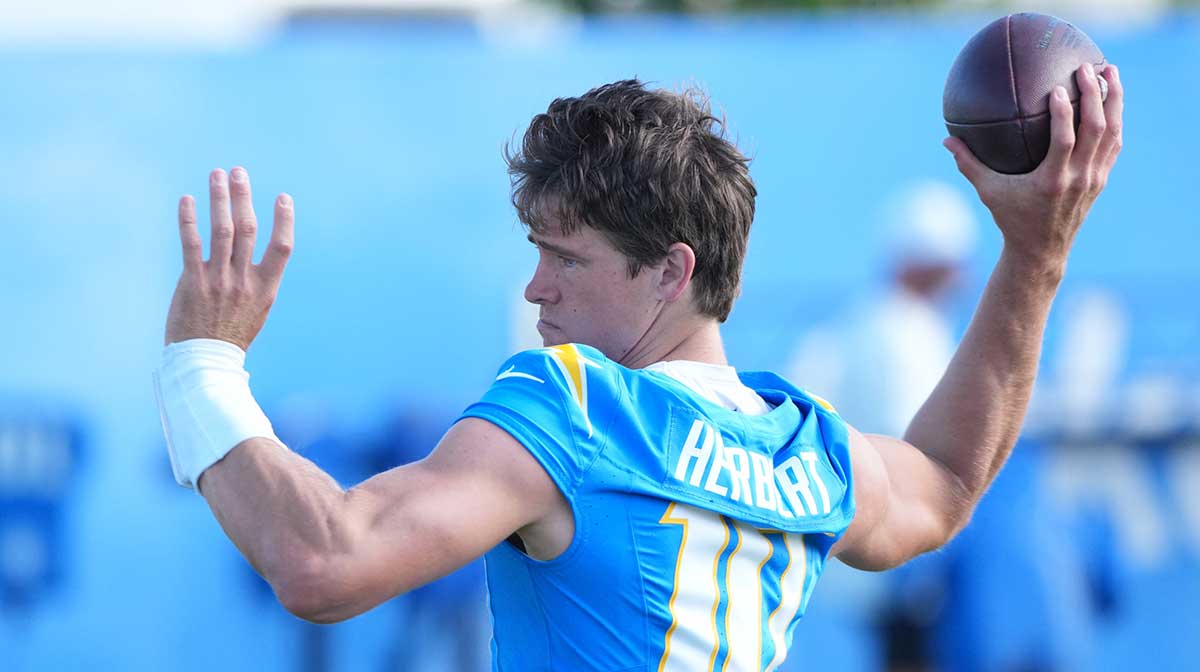 Los Angeles Chargers quarterback Justin Herbert (10) throws the ball during training camp at The Bolt.