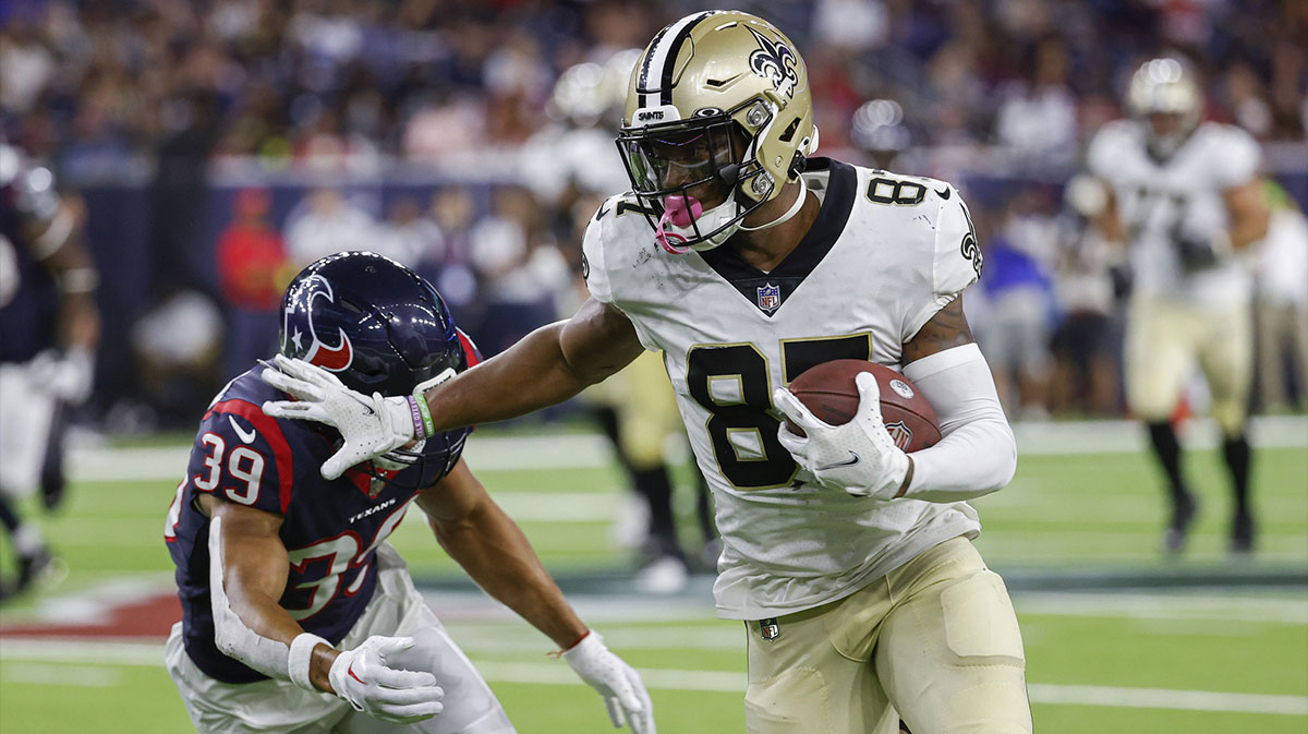 New Orleans Saints wide receiver Kawaan Baker (87) runs with the ball as Houston Texans safety Tristin McCollum (39) defends during the fourth quarter at NRG Stadium.