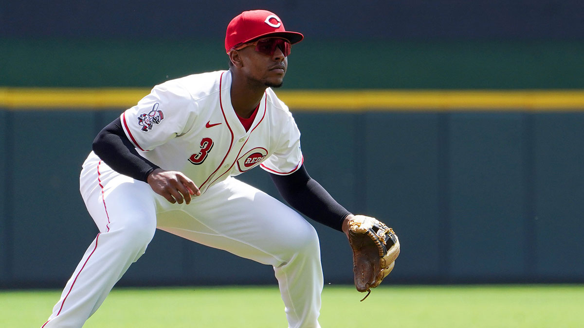 Cincinnati Reds third baseman Ke'Bryan Hayes (3) gets in position in the first inning of a MLB game between the Cincinnati Reds and Atlanta Braves, Friday, Aug. 1, 2025, at Great American Ball Park in Downtown Cincinnati.