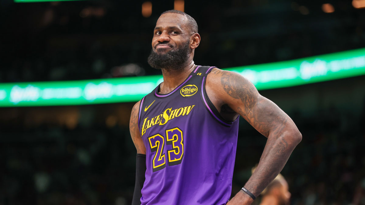 Los Angeles Lakers forward LeBron James (23) in action against the Atlanta Hawks in the third quarter at State Farm Arena.
