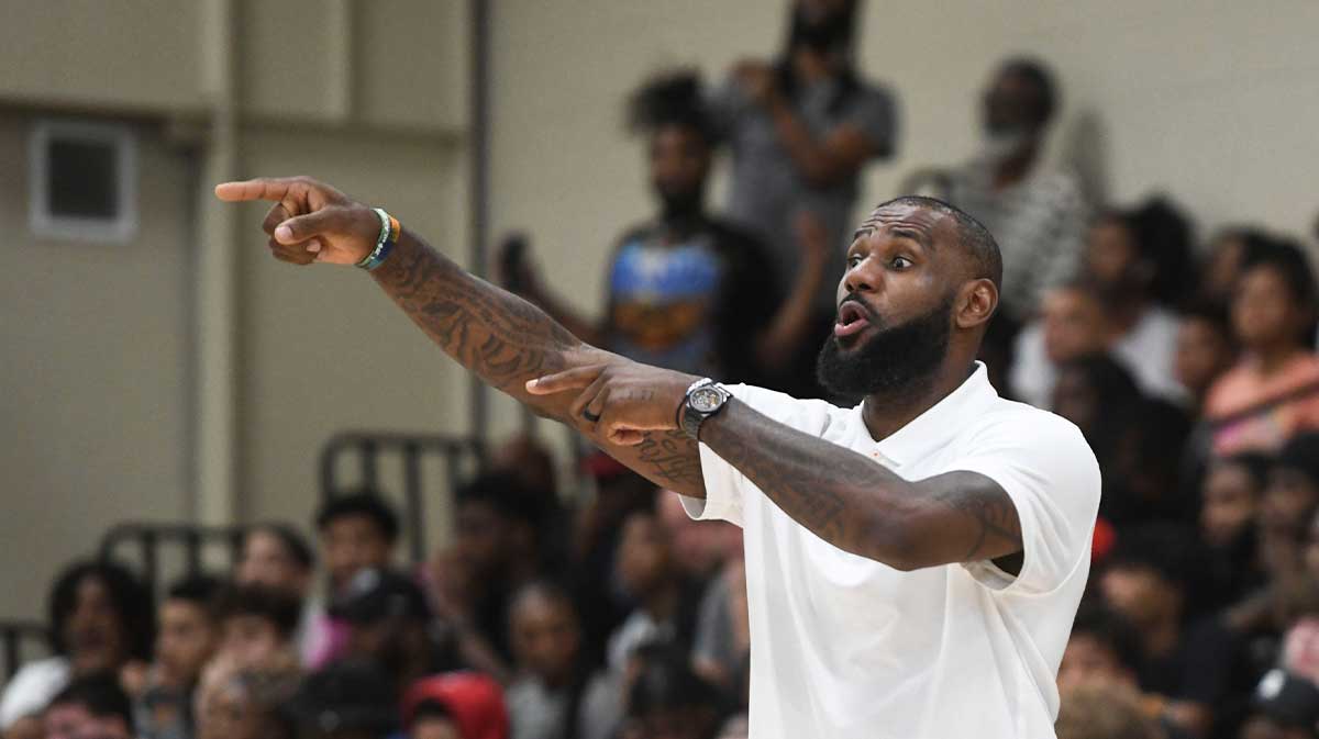 Lakers LeBron James coaches Strive for Greatness during the Strive for Greatness and Mokan Elite basketball game at the fourth day of the Nike Peach Jam at Riverview Park Activities Center