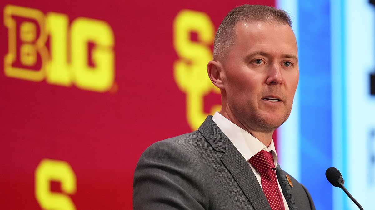 USC head coach Lincoln Riley speaks to the media during the Big Ten NCAA college football media days at Mandalay Bay Resort. Mandatory Credit: Lucas Peltier-Imagn Images