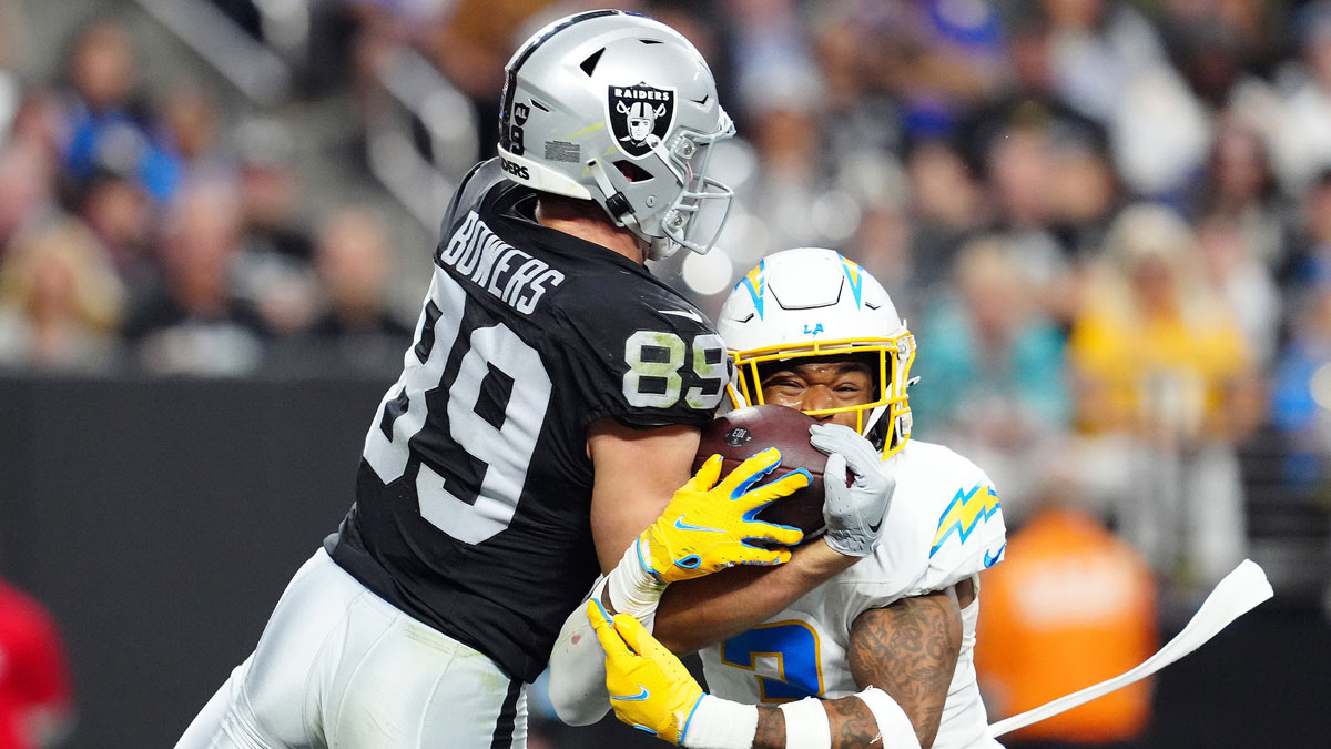 Chargers’ Derwin James sets sights on safety sack record