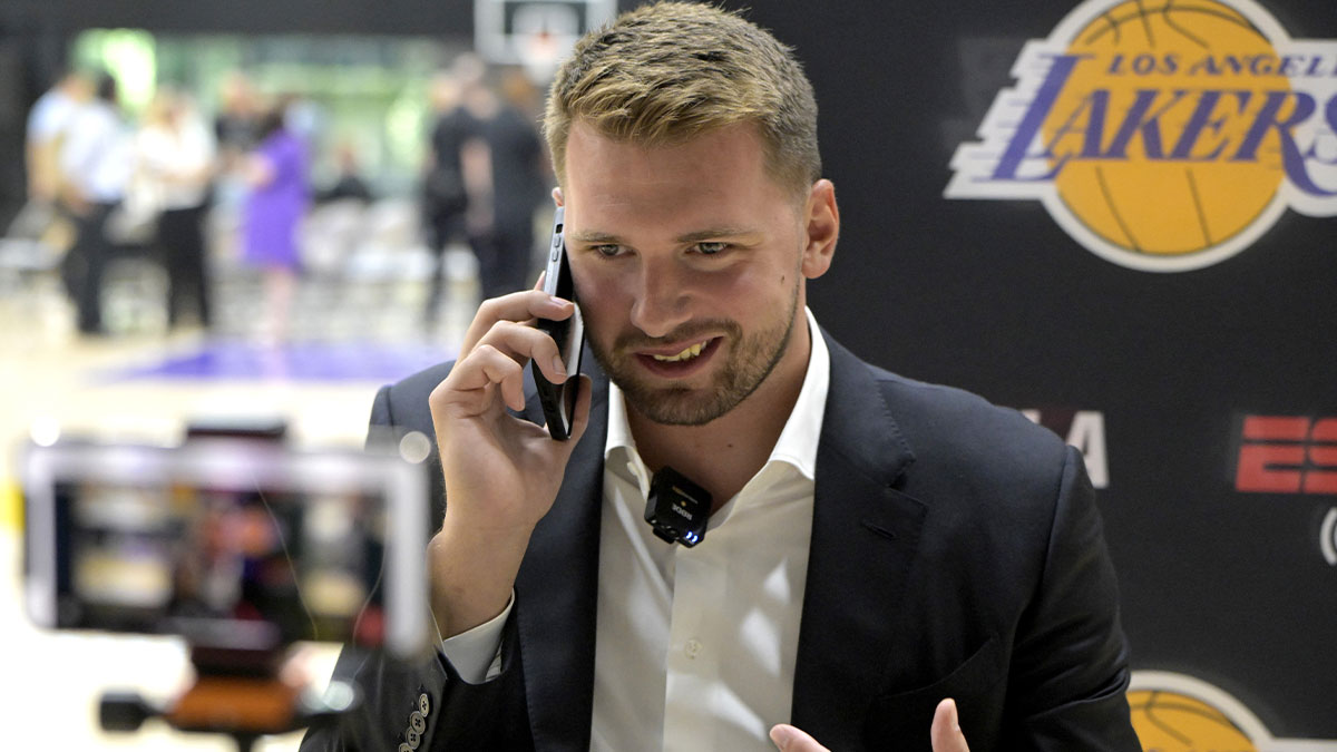 Los Angeles Lakers Luka Doncic (77) is interviewed by ESPN LA radio following a press conference announcing the signing of a 3-year, $165 million contract extension at UCLA Health Training Center.