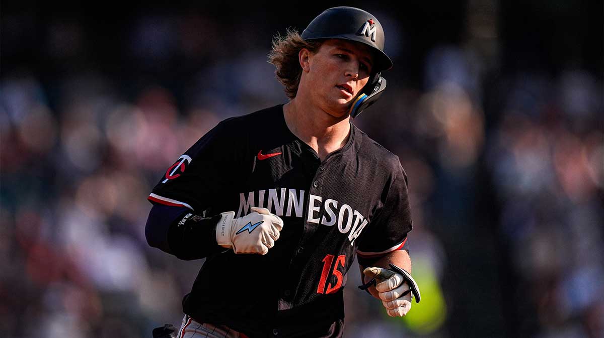 Minnesota Twins second base Luke Keaschall (15) runs after batting 2-run home run against Detroit Tigers during the first inning at Comerica Park in Detroit in Tuesday, August 5, 2025.