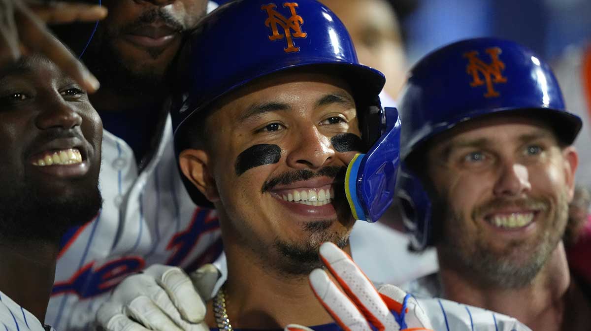 New York Mets infielder Mark Vientos (27) celebrates with teammates after hitting a three-run home run against the Seattle Mariners in the fifth inning at Journey Bank Ballpark at Historic Bowman Field.