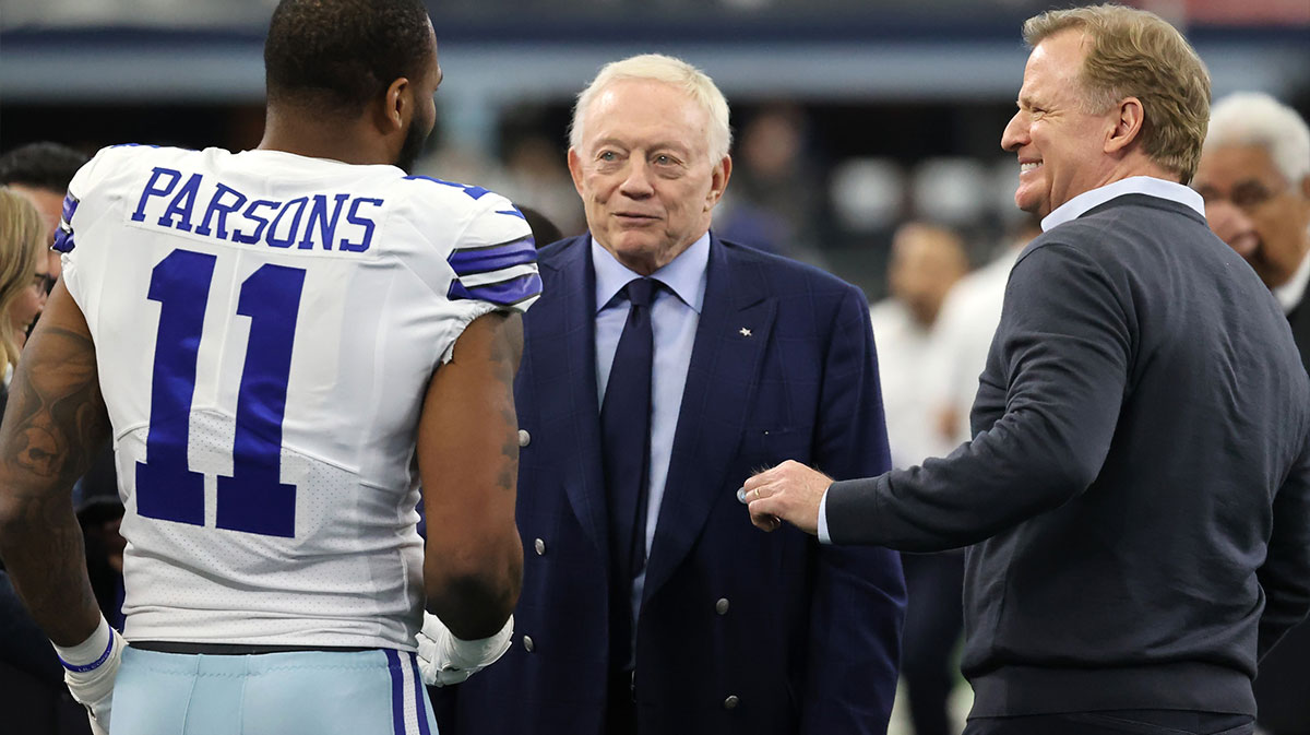 Dallas Cowboys outside linebacker Micah Parsons (11) meets with owner Jerry Jones (center) and NFL commissioner Roger Goodell (right) prior to the NFC Wild Card playoff football game against the San Francisco 49ers at AT&T Stadium
