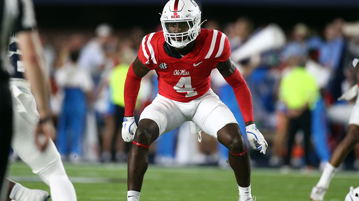 Mississippi Rebels linebacker Suntarine Perkins (4) rushes during the first half against the Georgia Southern Eagles at Vaught-Hemingway Stadium