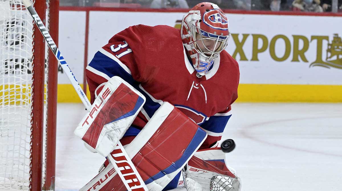 Montreal Canadiens goalie Carey Price (31) makes a save during the third period of the game against the New York Islanders at the Bell Centre. NHL trade