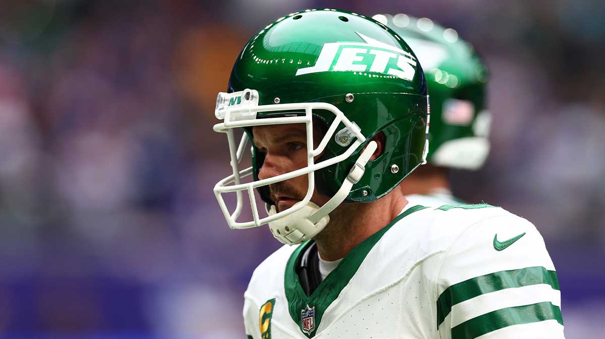 New York Jets Special Teams Thomas Morstead (6) during a practice session for the match against Minnesota Vikings at Tottenham Hotspur Stadium.