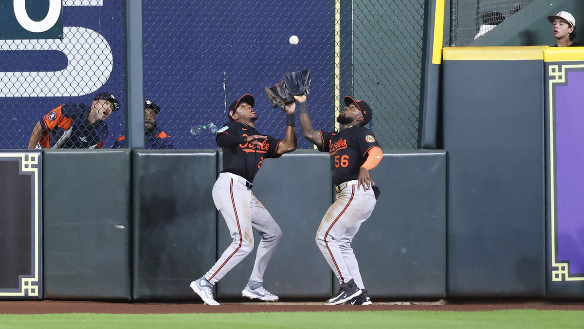 Orioles make 2 roster moves before Astros clash