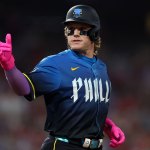 Ex-player urges Phillies to re-sign outfielder