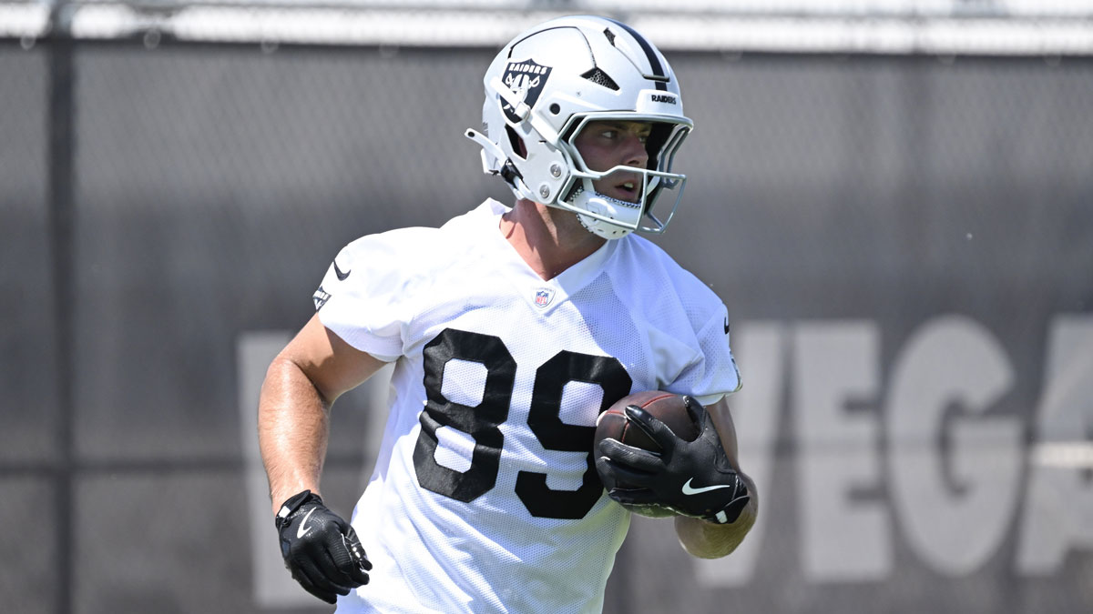 Las Vegas Raiders tight end Brock Bowers (89) runs a drill during Las Vegas Raiders Minicamp at Intermountain Health Performance Center.