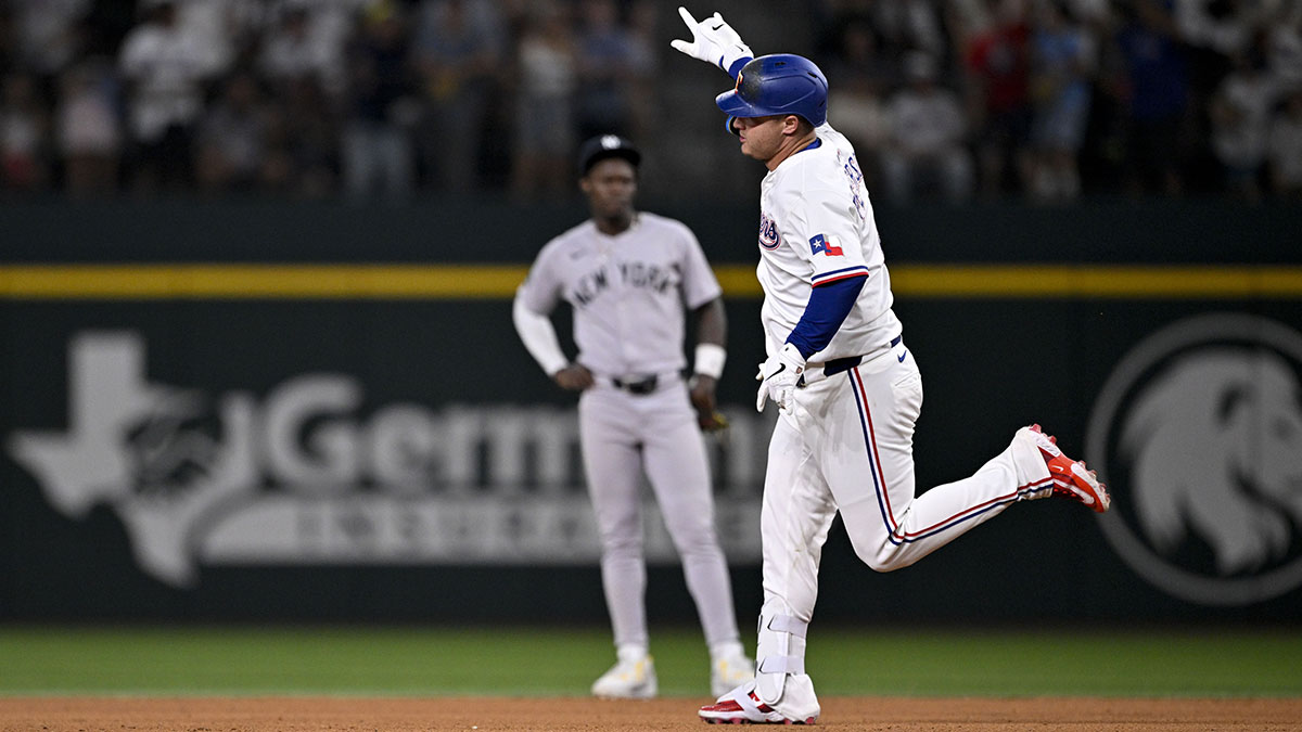 Rangers pinch hitter Joc Pederson (4) rounds the bases