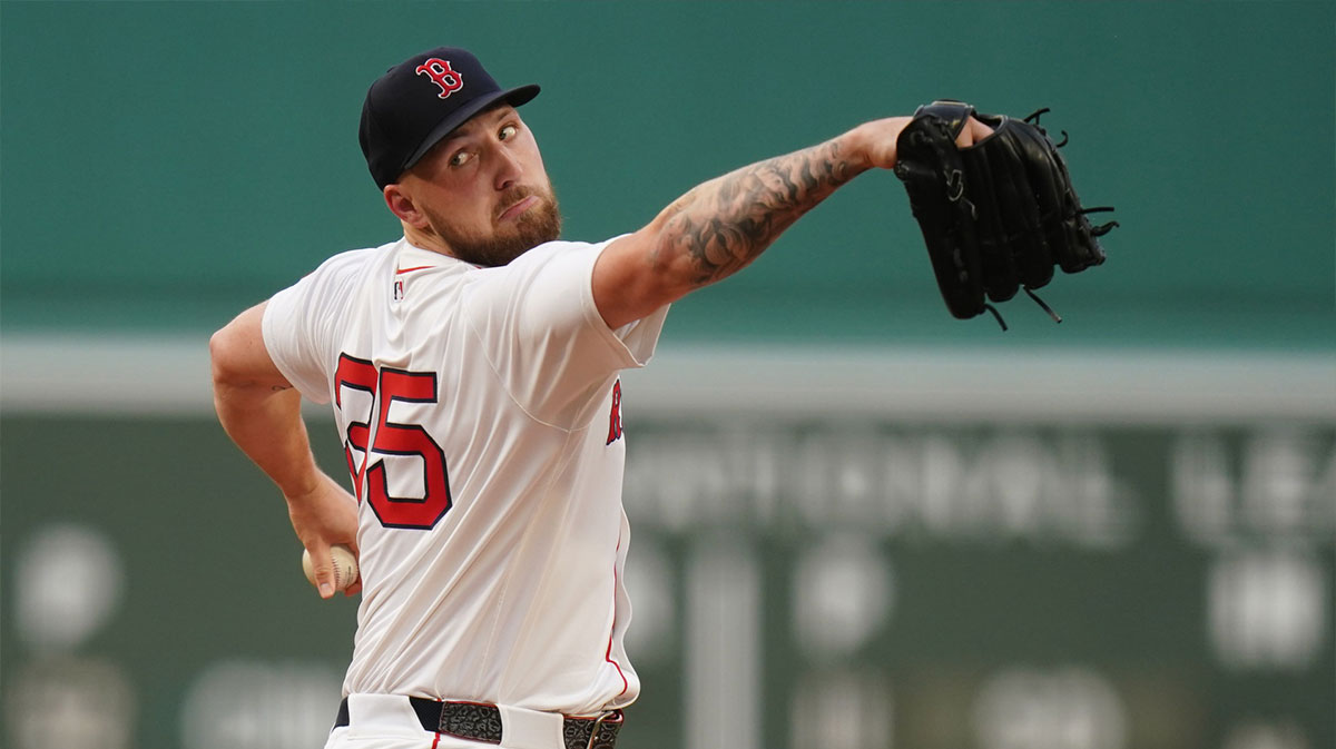 Boston Red Sox pitcher Garrett Crochet (35) throws a pitch against the Kansas City Royals in the first inning at Fenway Park.