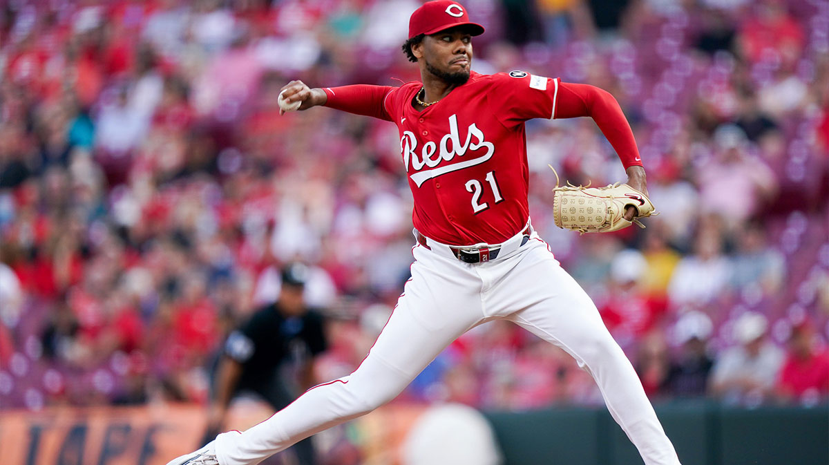Cincinnati Reds pitcher Hunter Greene (21) throws a pitch in the first inning of the MLB game between the Cincinnati Reds and Milwaukee Brewers, Tuesday, June 3, 2025, at Great American Ball Park in Downtown Cincinnati.