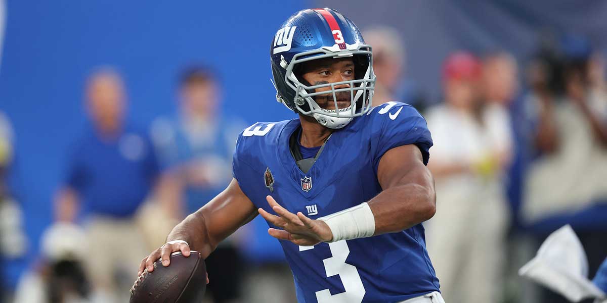 New York Giants quarterback Russell Wilson (3) drops back to pass during the first half against the New York Jets at MetLife Stadium.