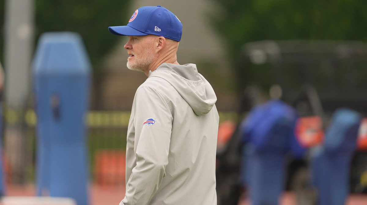 Buffalo Bills head coach Sean McDermott heads towards the back field at Bills Training Camp