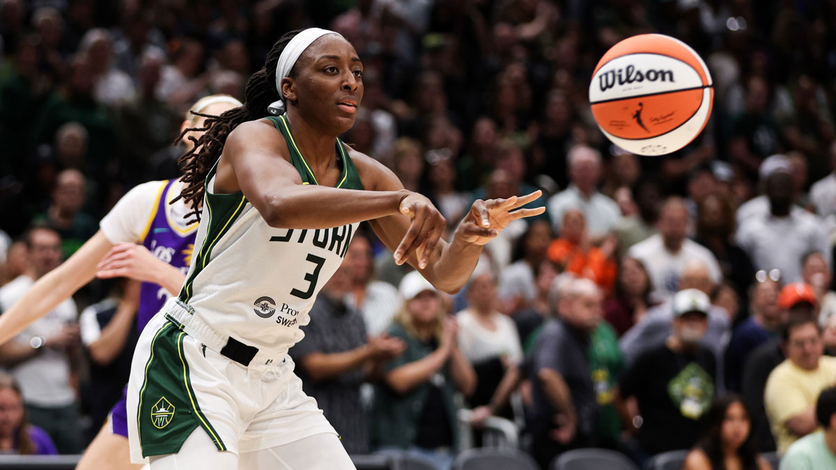 Seattle Storm forward Nneka Ogwumike (3) passes the ball during the second half against Los Angeles Sparks at Climate Pledge Arena.
