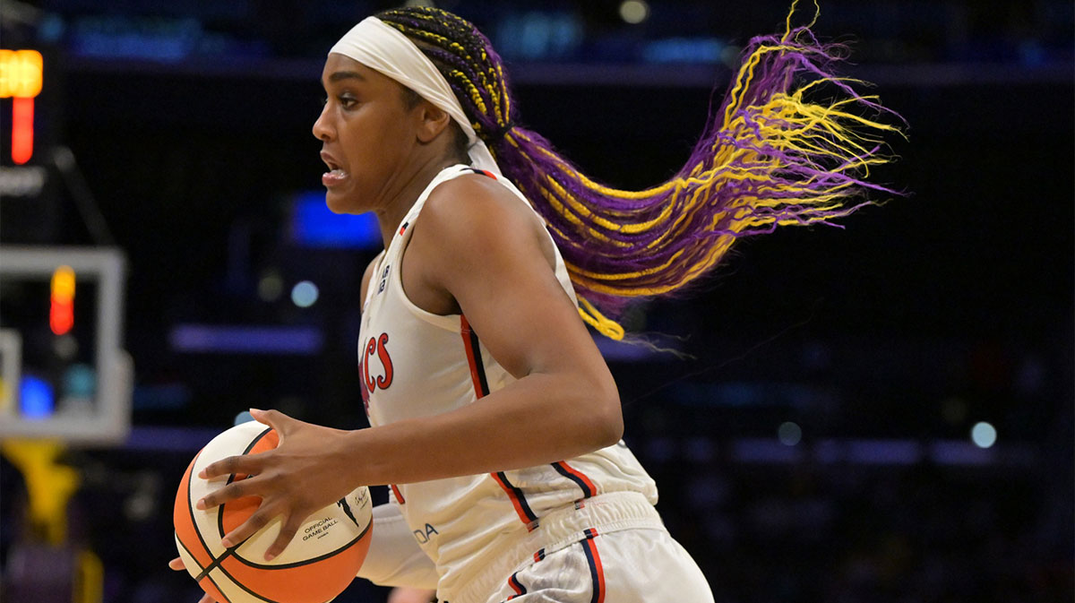 Washington Mystics forward Aaliyah Edwards (24) drives to the basket during the second half against the Los Angeles Sparks at Crypto.com Arena.