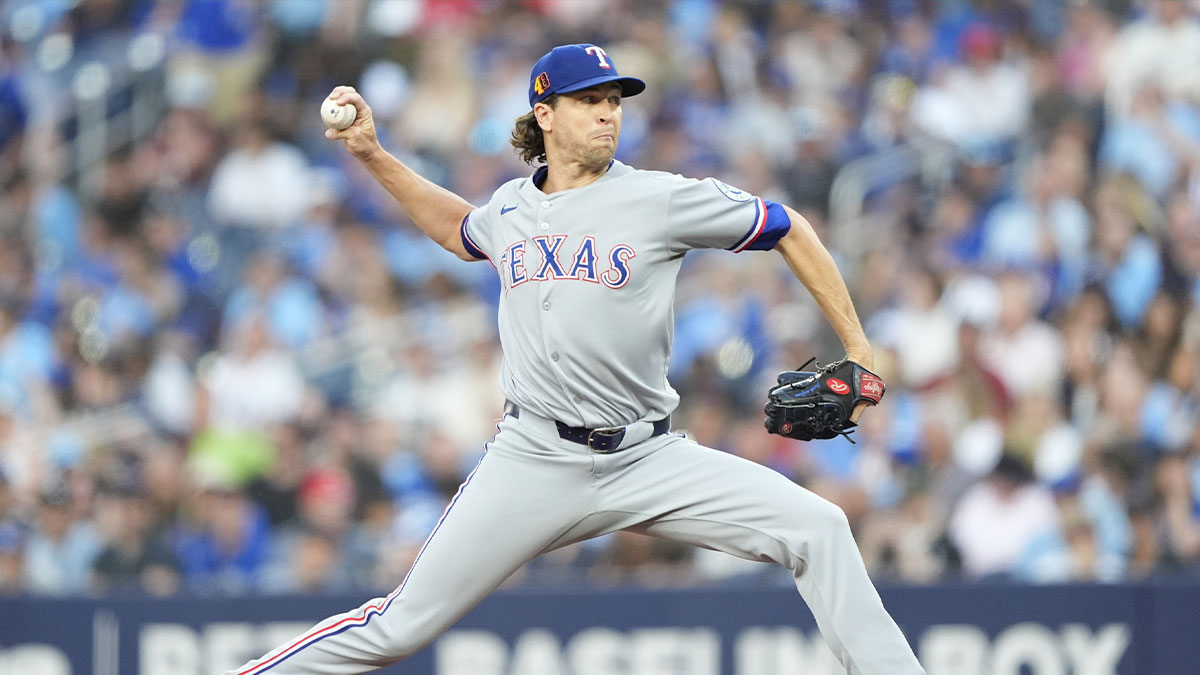 Texas Rangers starting pitcher Jacob deGrom (48) pitches to the Toronto Blue Jays during the first inning at Rogers Centre.