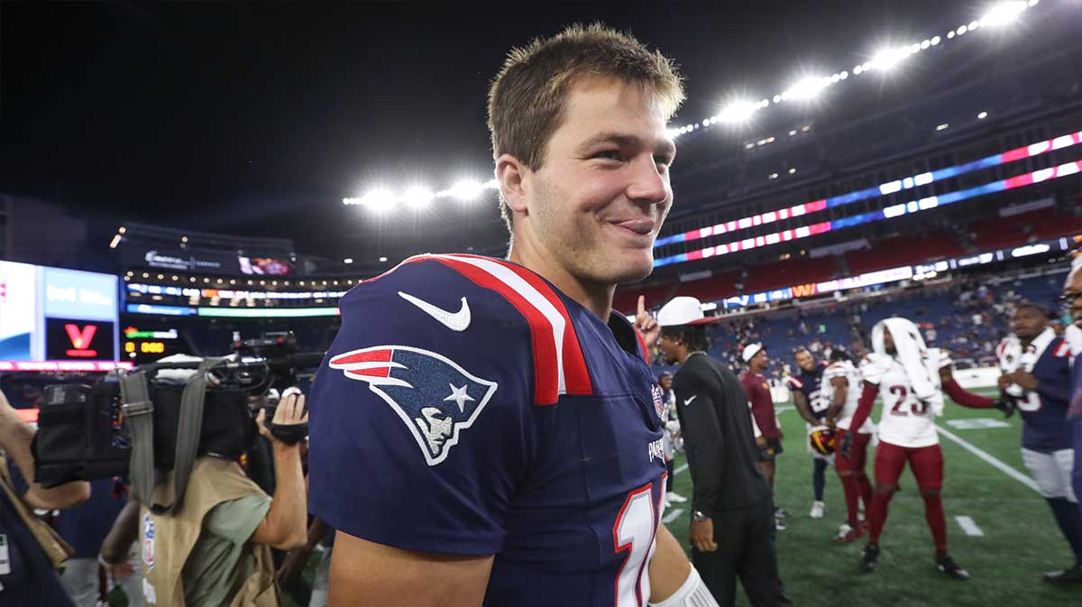 New England Patriots quarterback Drake Maye (10) reacts after defeating the Washington Commanders at Gillette Stadium.