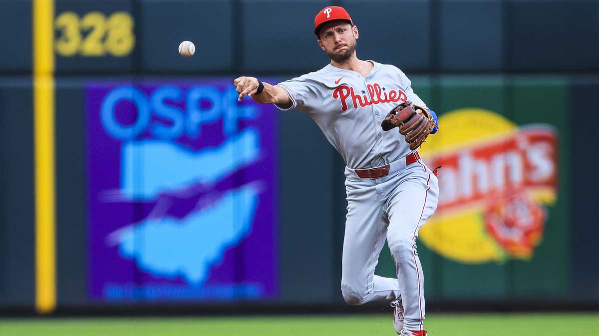 Philadelphia Phillies shortstop Trea Turner (7) throws to first to get Cincinnati Reds shortstop Elly De La Cruz (not pictured) out in the first inning at Great American Ball Park.