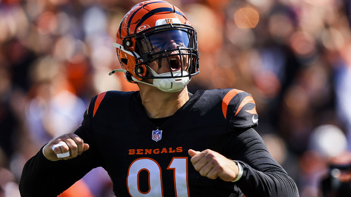 Oct 6, 2024; Cincinnati, Ohio, USA; Cincinnati Bengals defensive end Trey Hendrickson (91) runs onto the field before the game against the Baltimore Ravens at Paycor Stadium. 