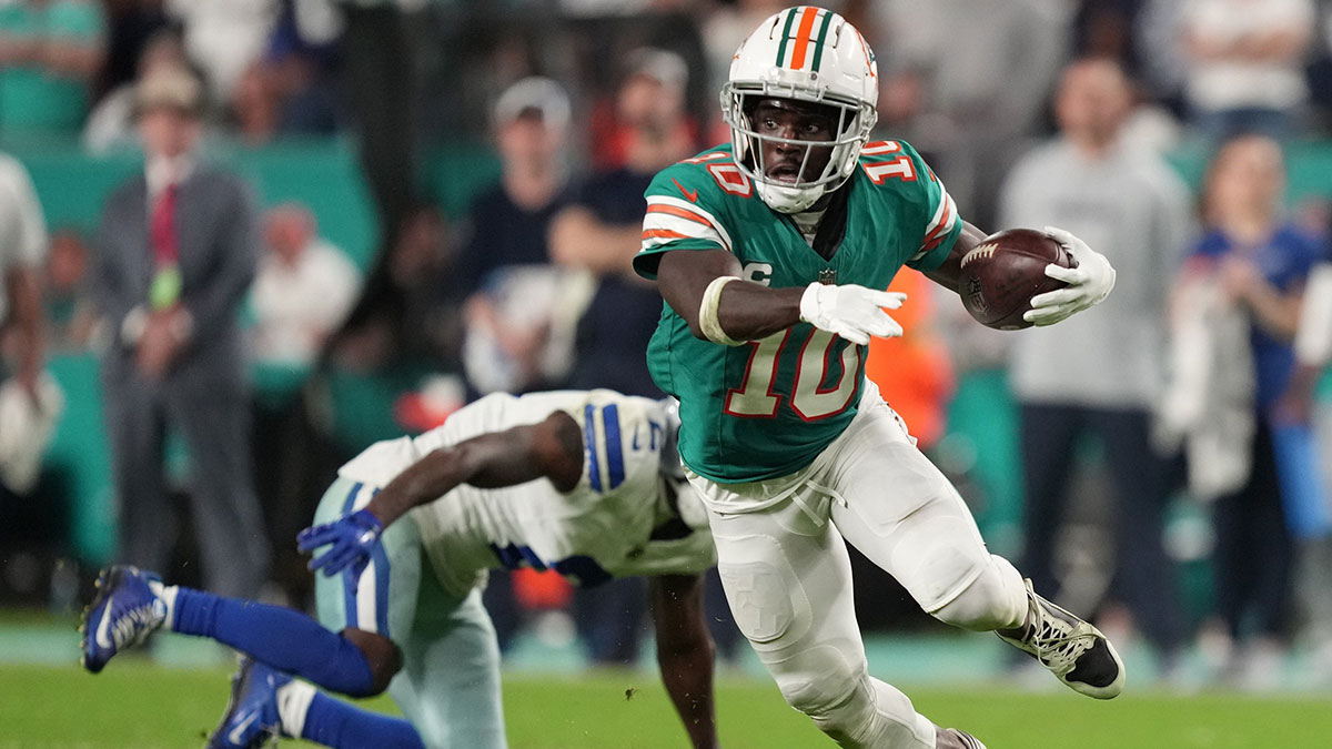 9. Tyreek Hill, Miami Dolphins (2023) - 376.4 points