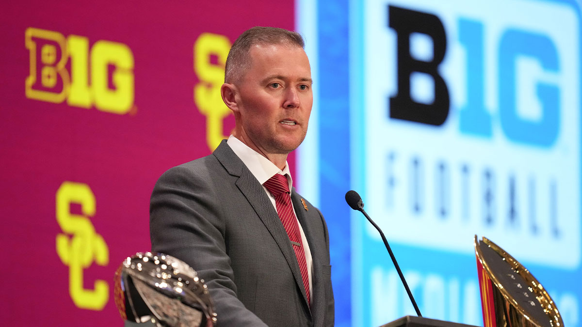 USC head coach Lincoln Riley speaks to the media during the Big Ten NCAA college football media days at Mandalay Bay Resort.