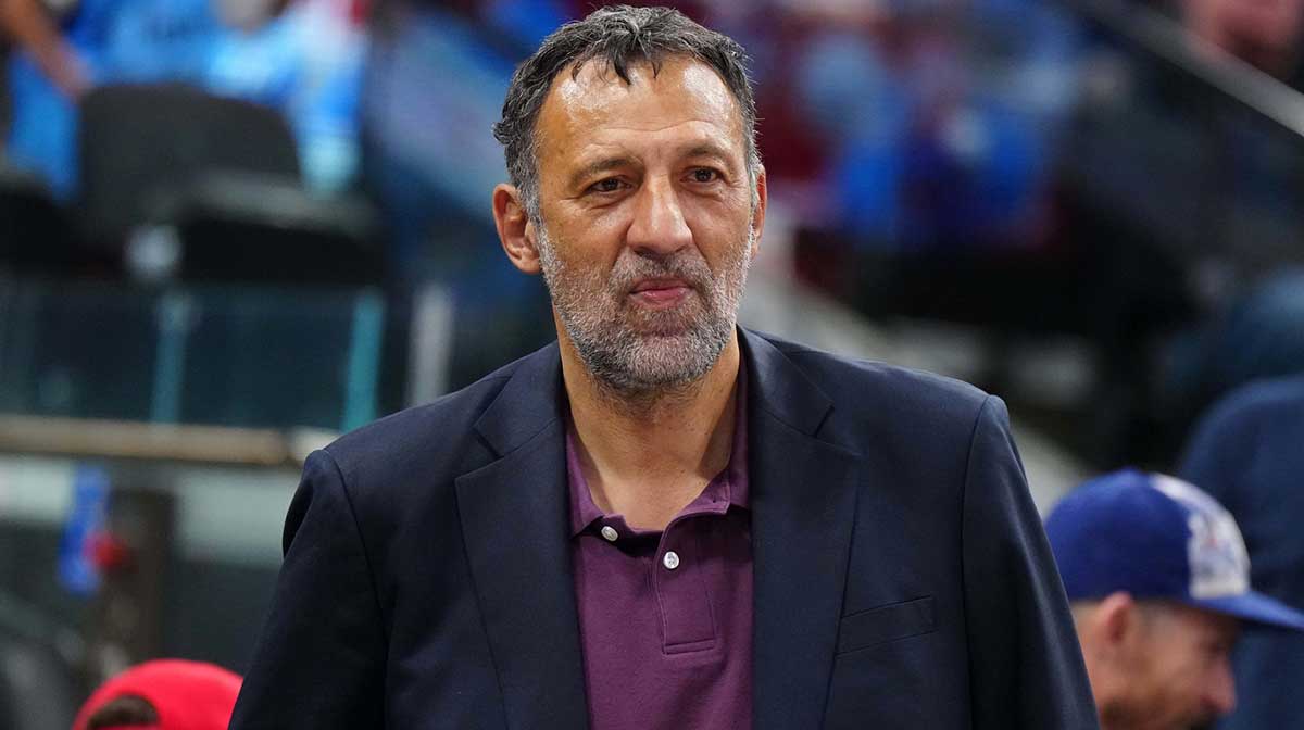 Vlade Divac attends the game between the Sacramento Kings and the LA Clippers at the Intuit Dome.