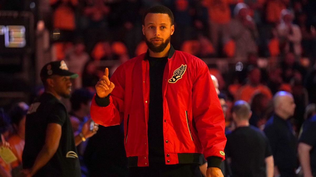 Golden State Warriors guard Stephen Curry stands on the court before the start of the game against the Minnesota Timberwolves during game four of the second round for the 2025 NBA Playoffs at Chase Center.