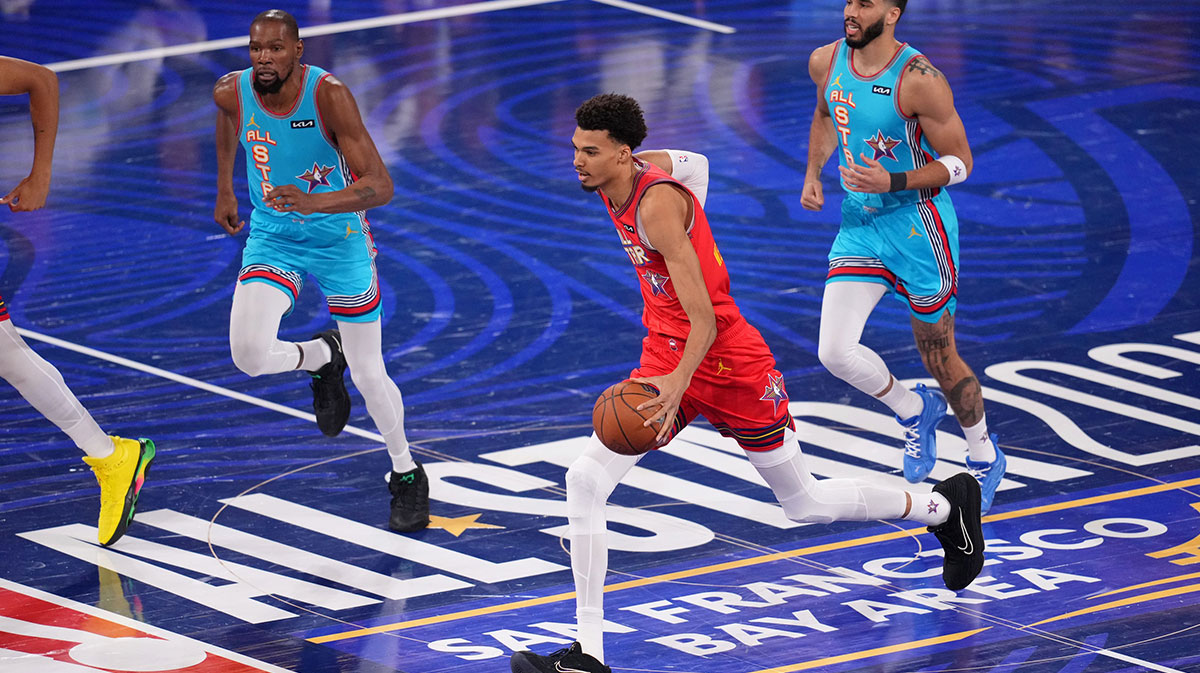 Chuckís Global Stars forward Victor Wembanyama (1) of the San Antonio Spurs dribbles the ball against Shaqís OGsduring the 2025 NBA All Star Game at Chase Center.