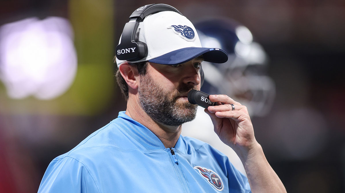 Tennessee Titans head coach Brian Callahan on the sideline against the Atlanta Falcons in the fourth quarter at Mercedes-Benz Stadium.
