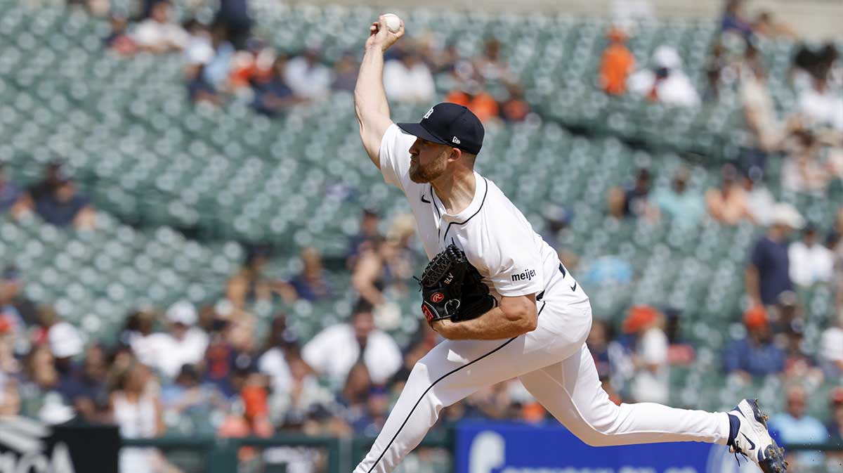 Detroit Tigers pitcher Will Vest (19) pitches in the ninth inning against the Minnesota Twins at Comerica Park.