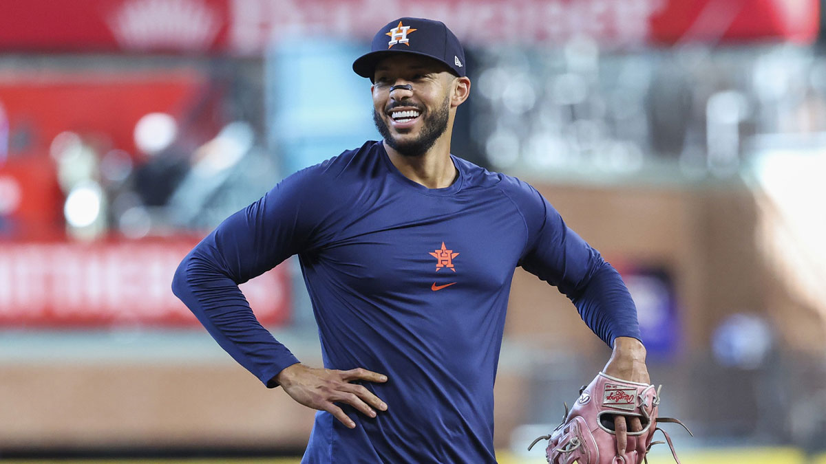 Astros’ Carlos Correa receives massive ovation in return to Houston vs. Red Sox
