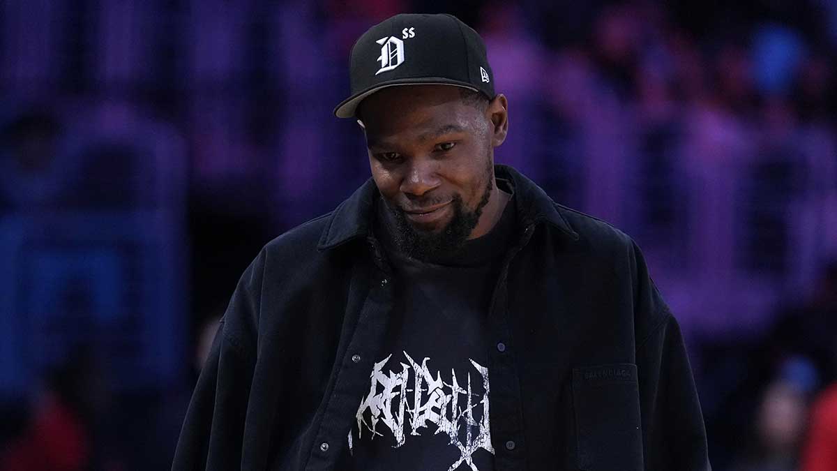 Rockets' Kevin Durant attends the game between the Golden State Valkyries and the LA Sparks at Crypto.com Arena