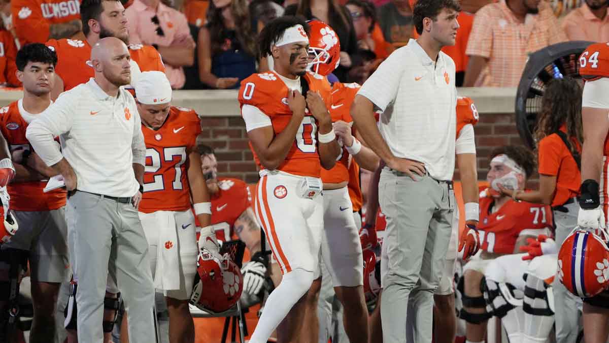 Clemson Tigers wide receiver Antonio Williams (0) watches the game from the sideline during the second half at Memorial Stadium.