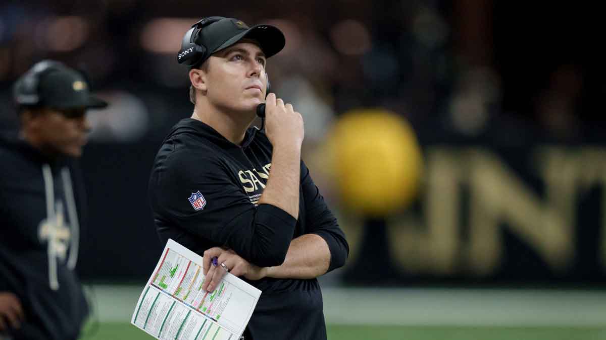 New Orleans Saints head coach Kellen Moore reacts during the first half against the San Francisco 49ers at Caesars Superdome.